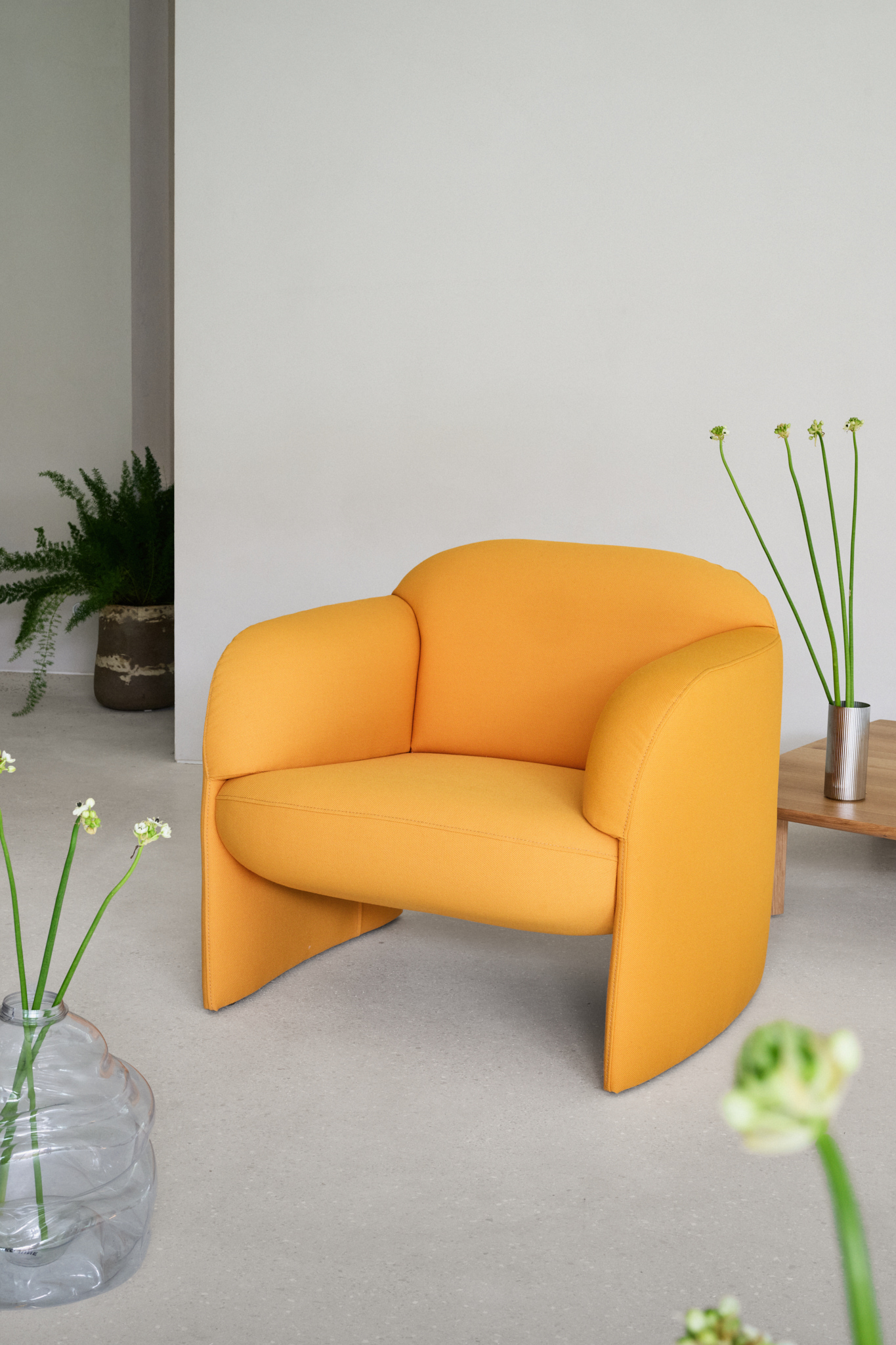 Leolux Modius fauteuil okergeel